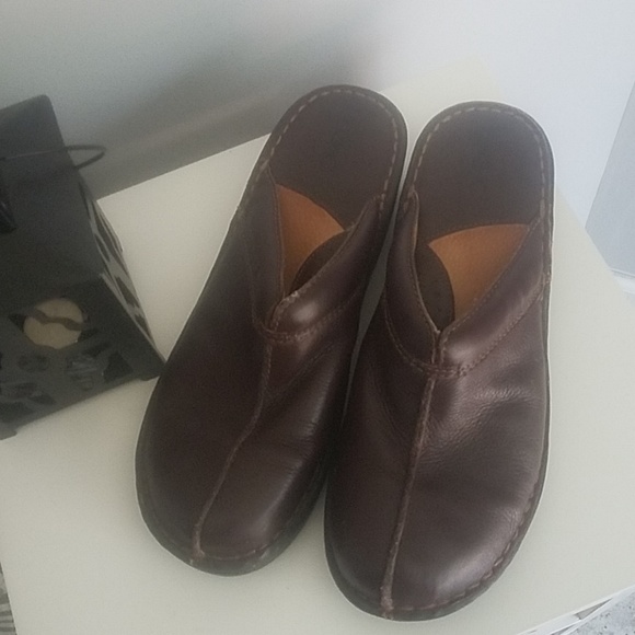 B. O. C. Brown slip ons size 10 - Picture 1 of 6